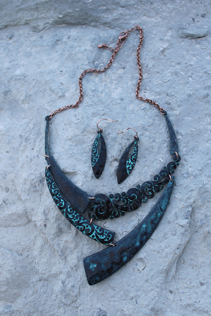 Obsidian Tide Oval Earrings
