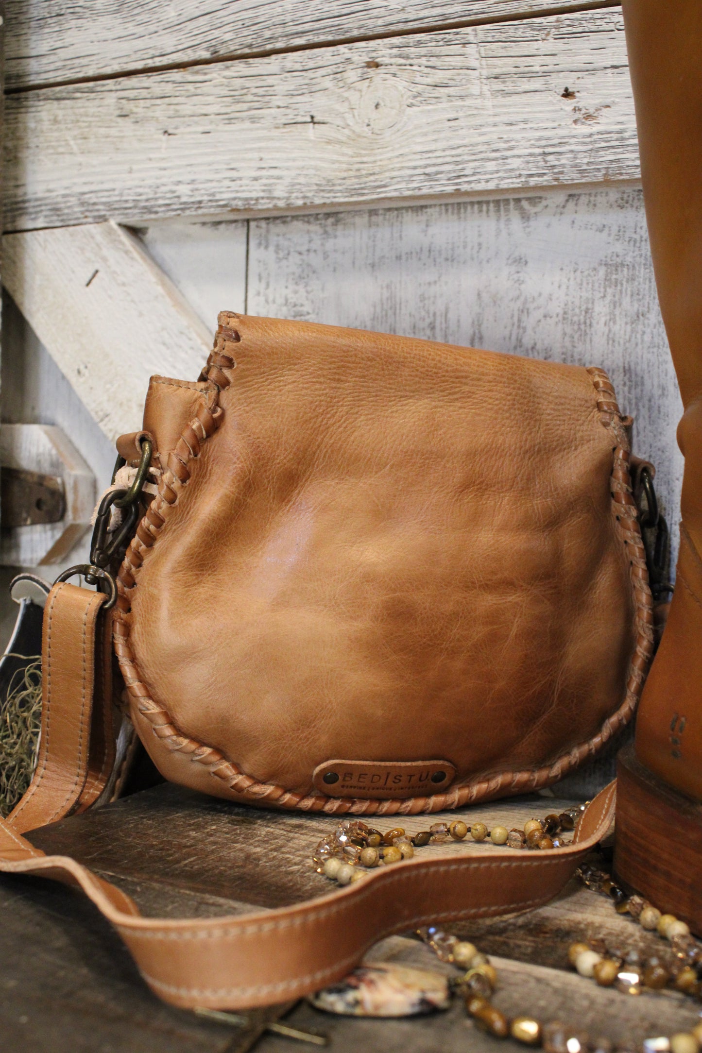 Bed|Stu Half Moon Tan Rustic Handbag