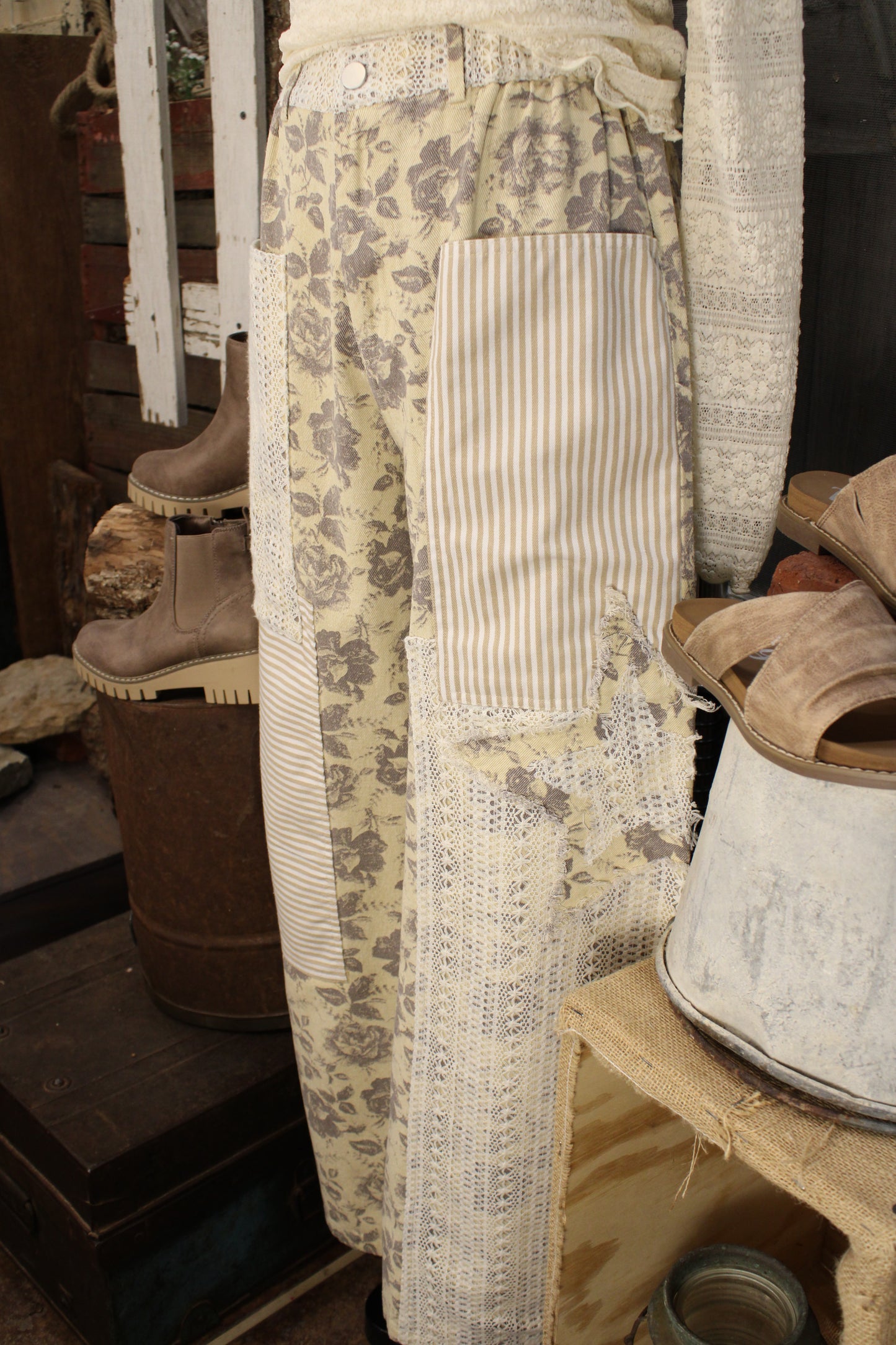 Vintage Americana Bloom Pants