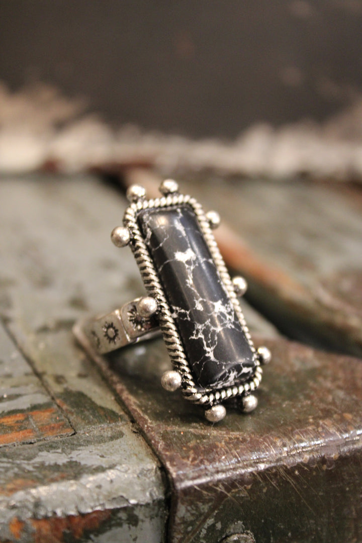 Lunar Shadow Ring