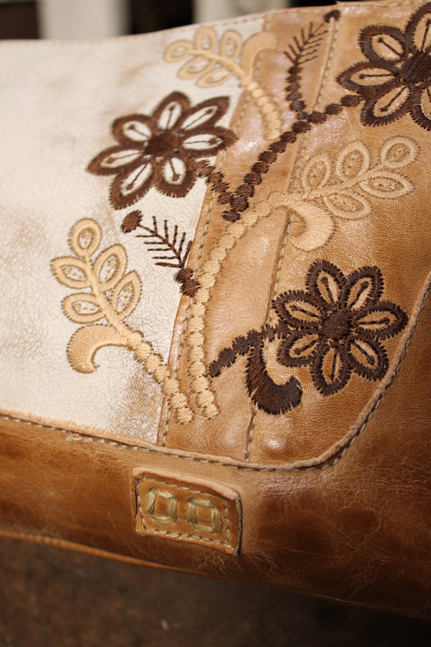 Bed|Stu Hyperbolic Tan Rustic Nectar Lux Handbag