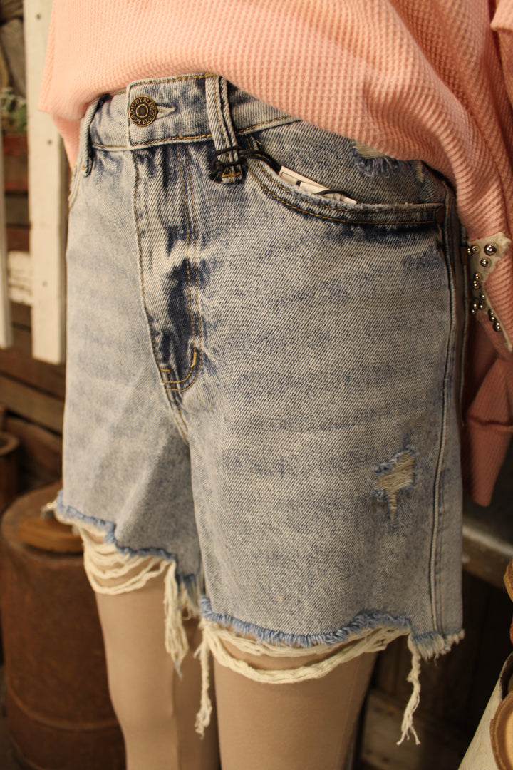 Distressed Magic Pocket Judy Blue Shorts
