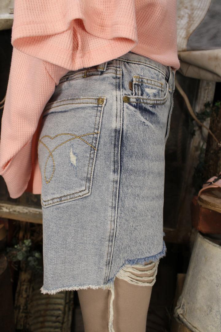 Distressed Magic Pocket Judy Blue Shorts