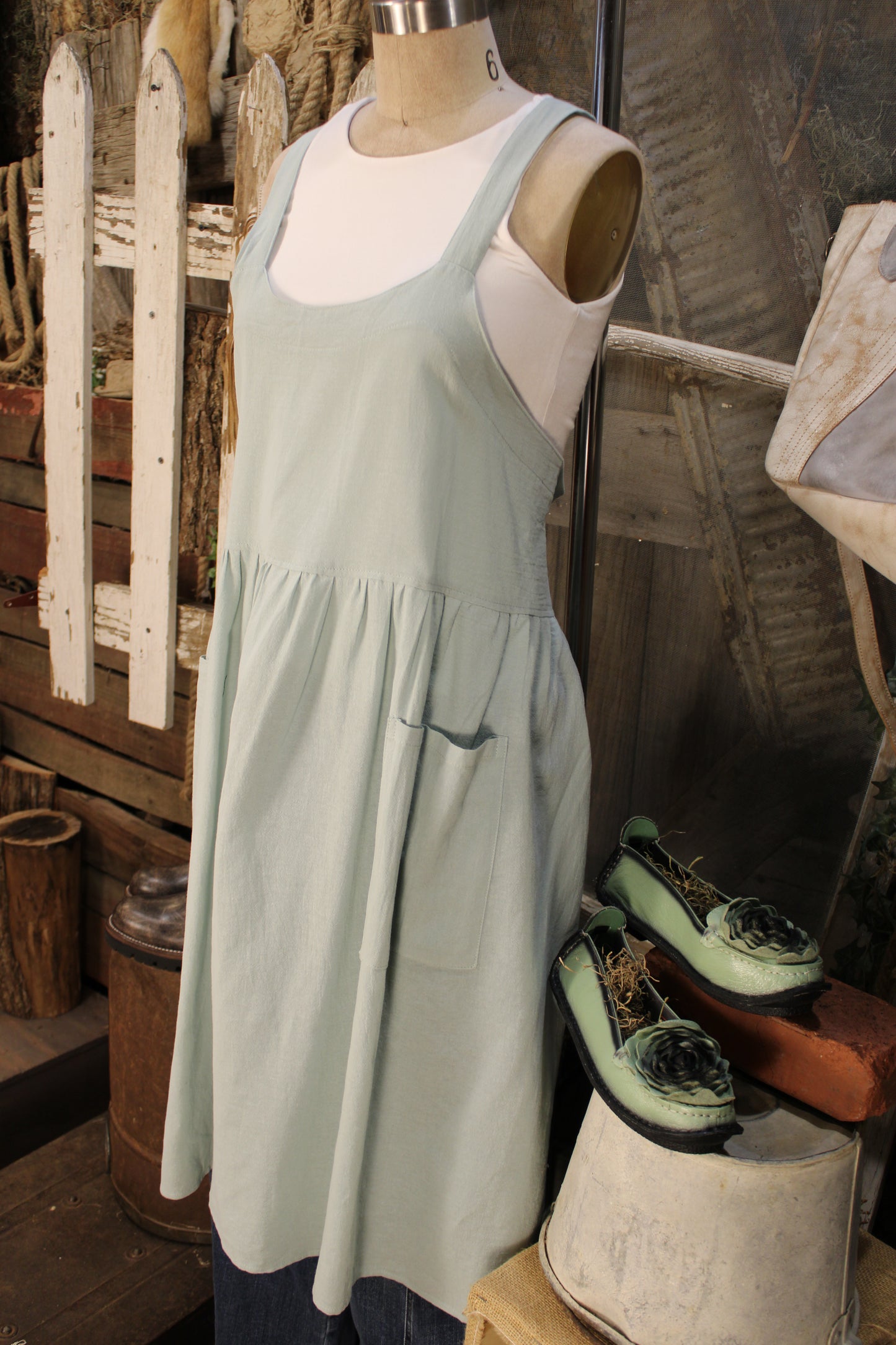 Meadow Sage Apron