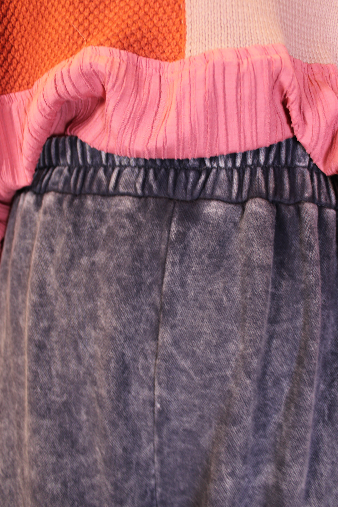 Relaxed Ruffle Charcoal Pants