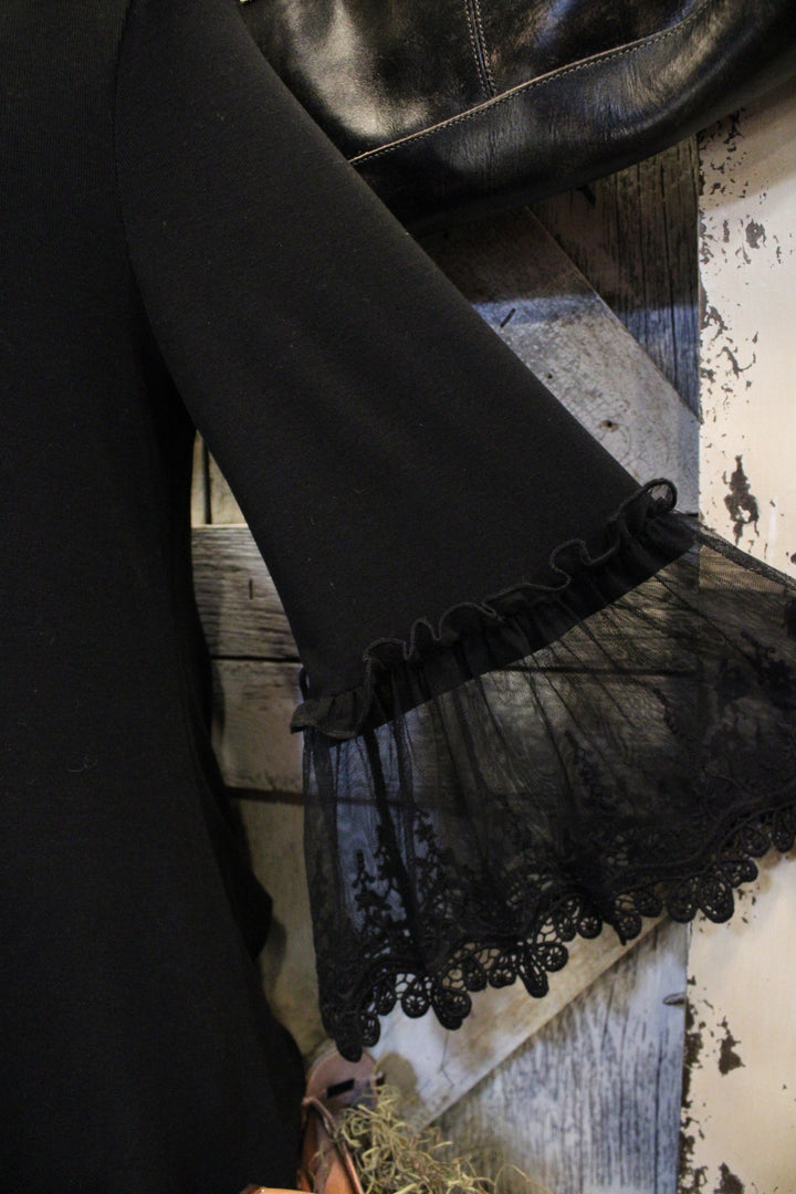 Broom Tail Black Blouse