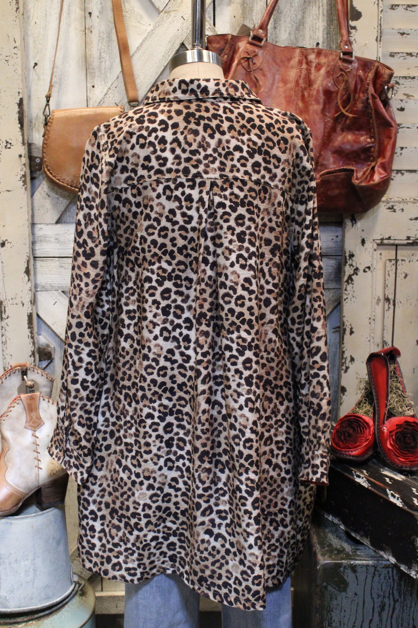 Jungle Muse Button Up