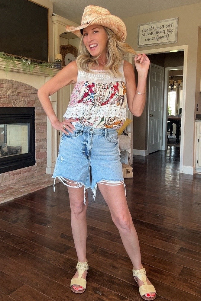 Distressed Magic Pocket Judy Blue Shorts