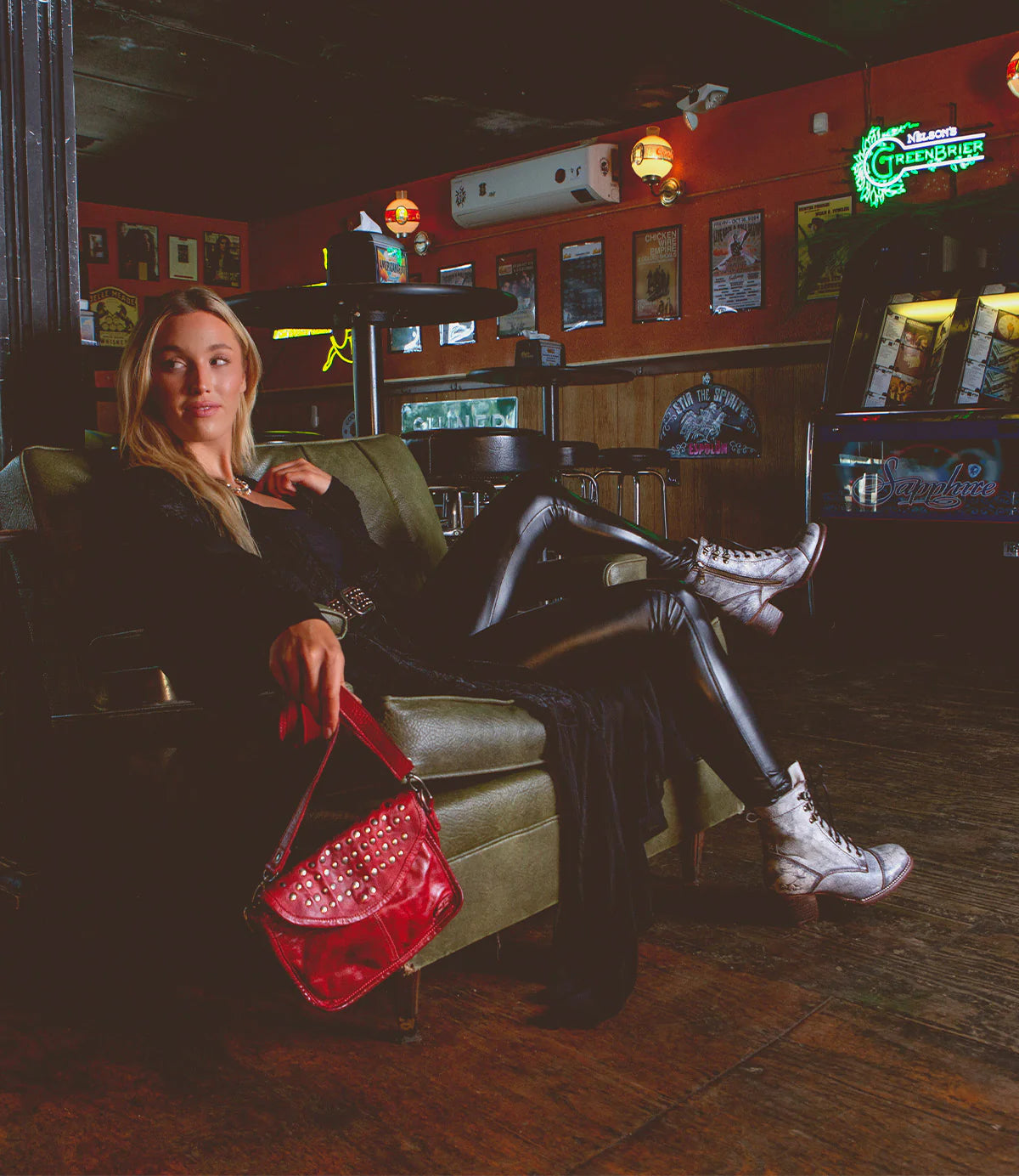 Bed|Stu Occurrence Red DD Handbag