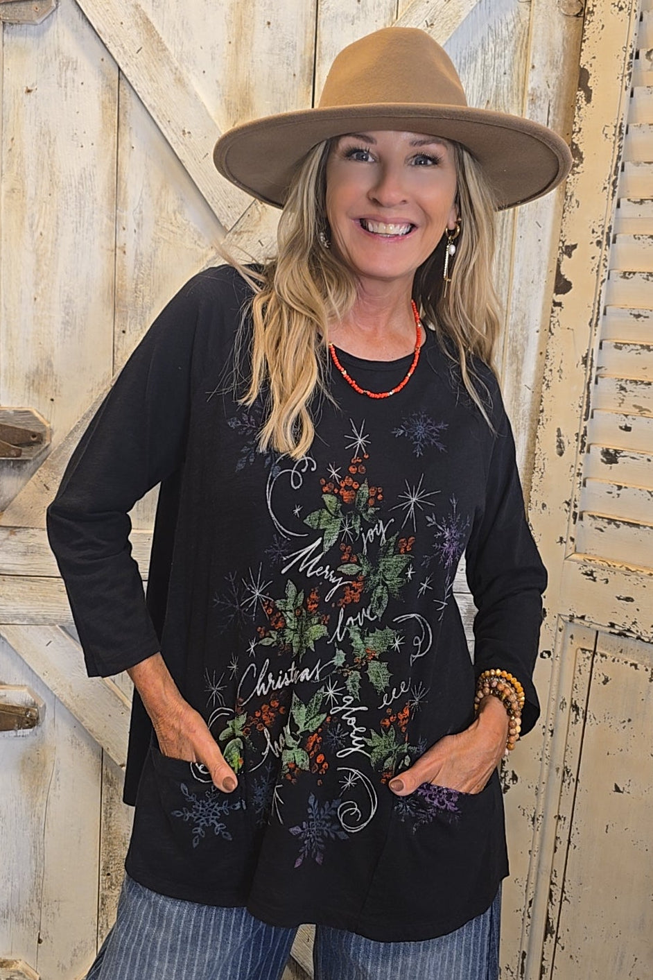 Winterberry Wishes Cotton Tunic