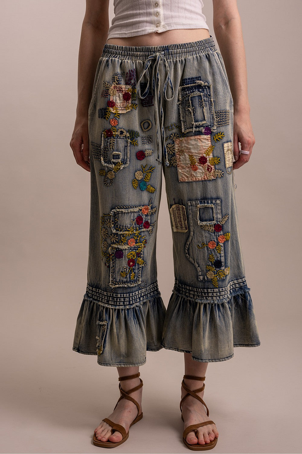 Barn Blooms Ruffle Crop Pants