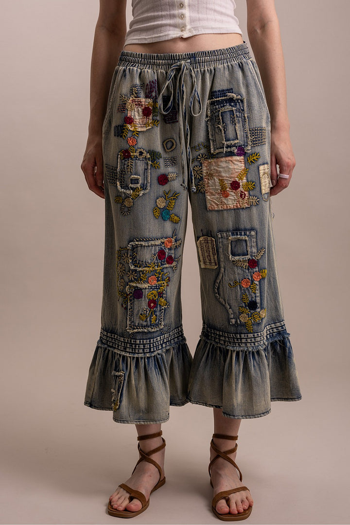 Barn Blooms Ruffle Crop Pants