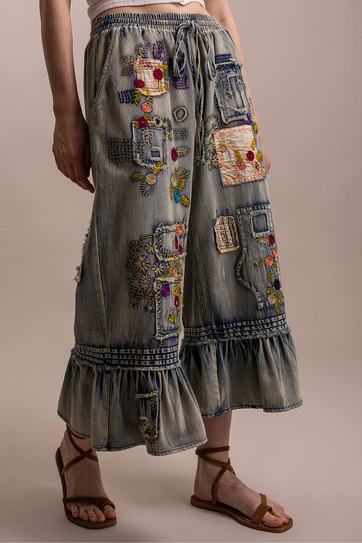 Barn Blooms Ruffle Crop Pants
