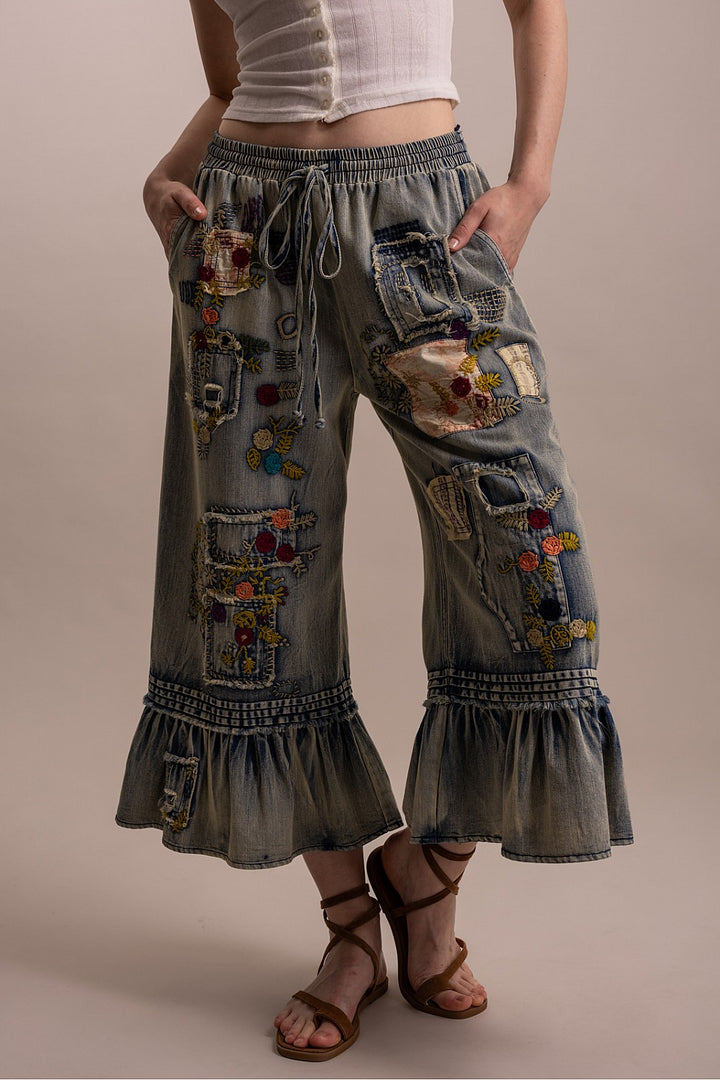 Barn Blooms Ruffle Crop Pants