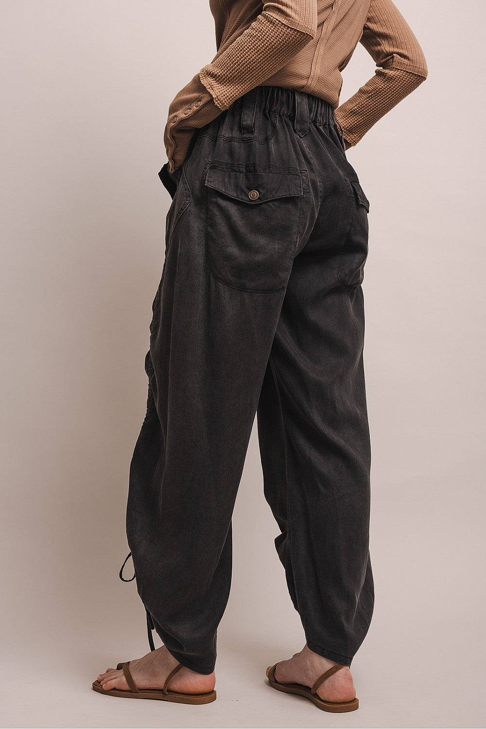Memory Lane Black Capri Pants