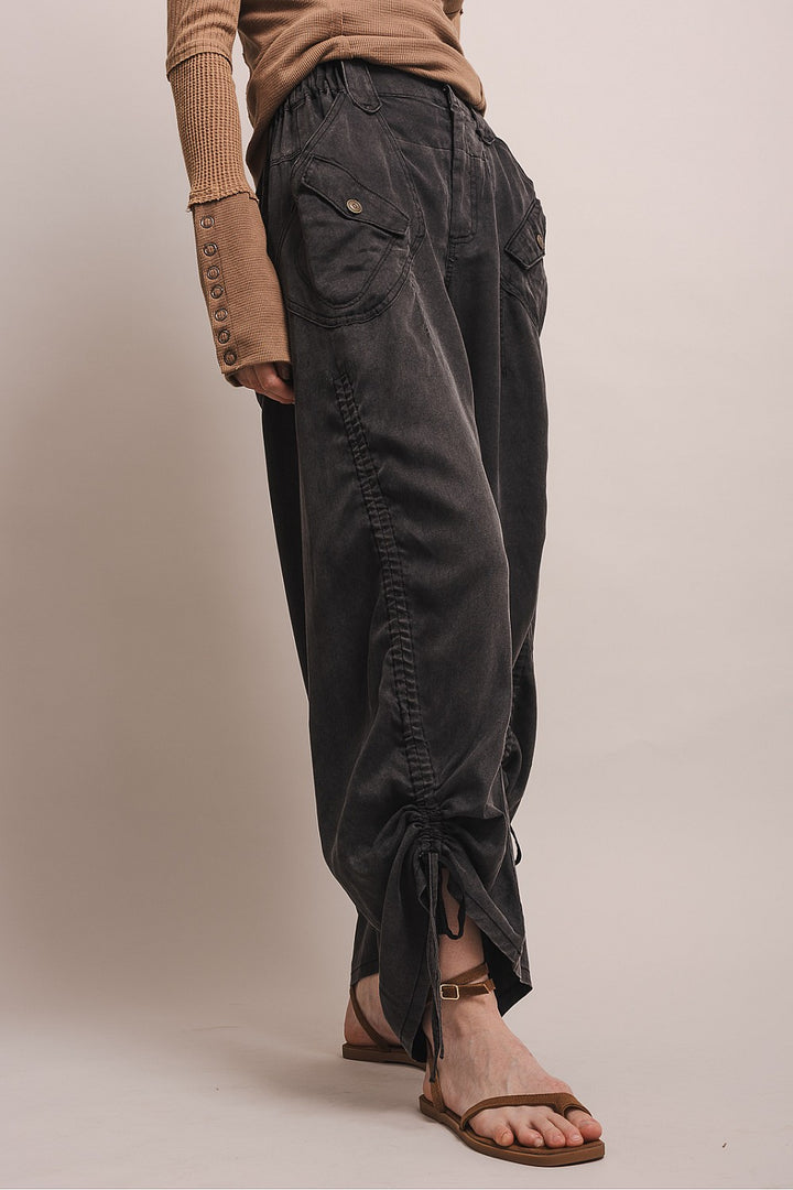 Memory Lane Black Capri Pants