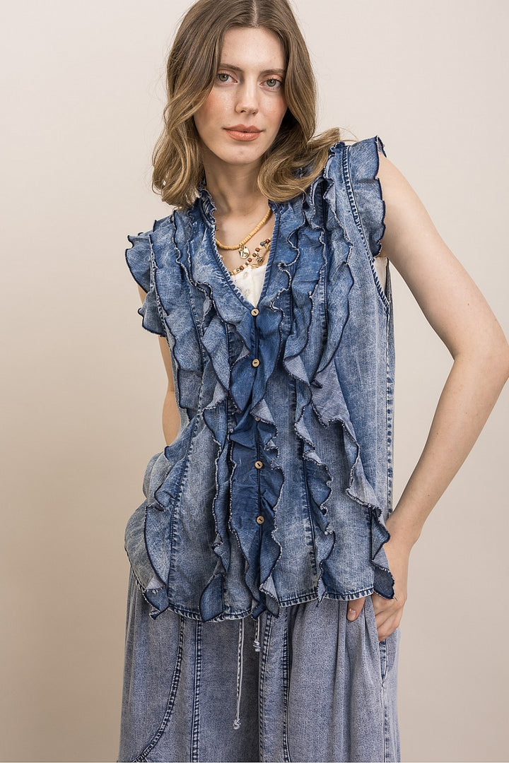Country Sweetheart Sleeveless Top