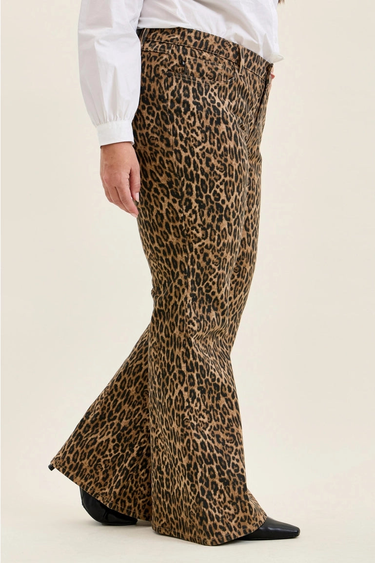 Jaqueline Flare Leopard Luxe Judy Blue Jeans